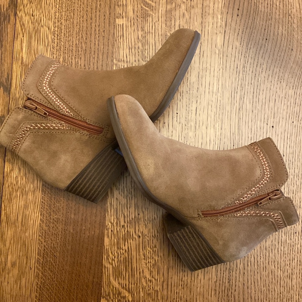 Clarks booties